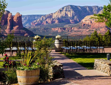 The Best Hotels in Semons .